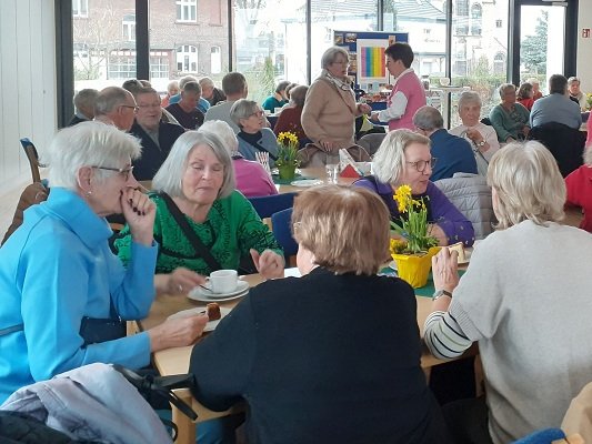 Während des Frühlingsfestes lädt die Kirchengemeinde wieder zum Café ins Gemeindehaus Rheda ein. Foto: privat